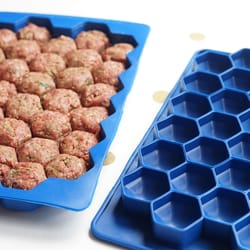 Shape+Store Meatball Master Blue Plastic Meatball Master 32 oz