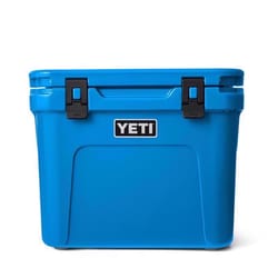 YETI Roadie 32 Big Wave Blue 32 qt Roller Cooler
