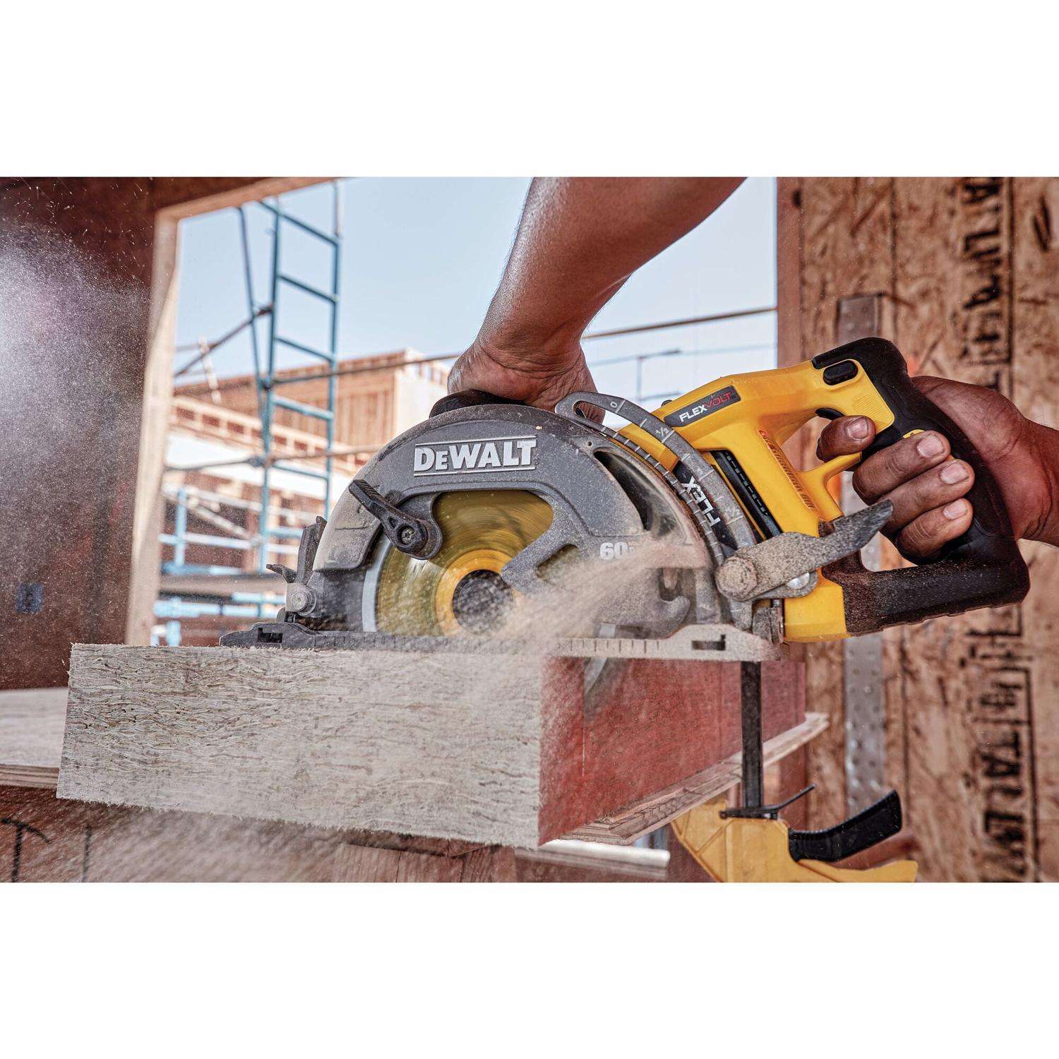 DeWalt 60V MAX 7-1/4 in. Cordless Brushless Worm Drive Circular