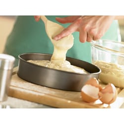 Harold Import 9 in. L Cake Pan 1