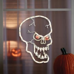 IG Design 17.50 in. Prelit Skull Silhouette Halloween Decor