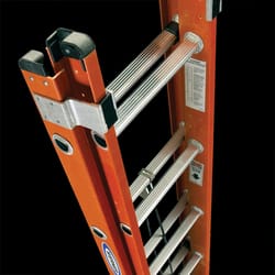 Werner 16 ft. H Fiberglass Telescoping Extension Ladder Type IA 300 lb. capacity