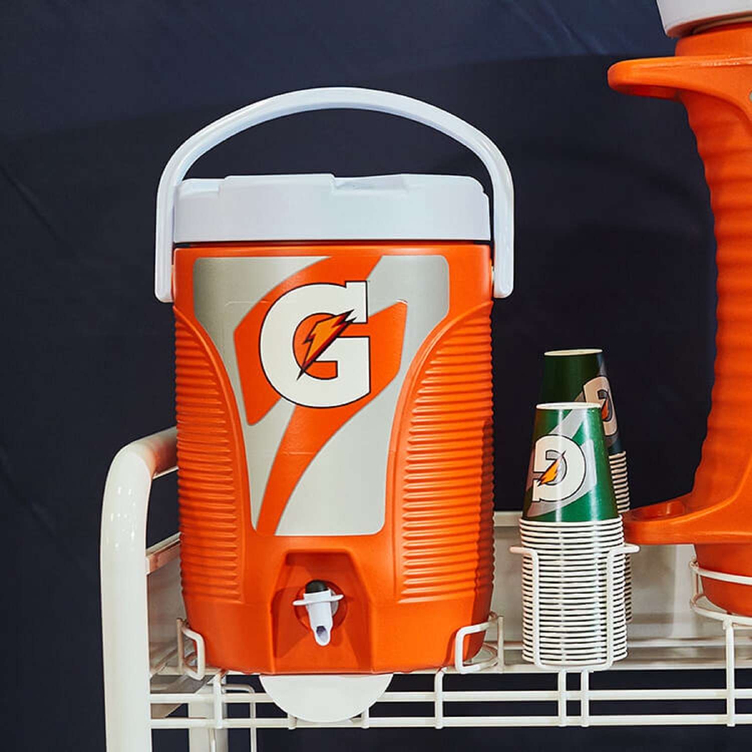 Large best sale gatorade cooler