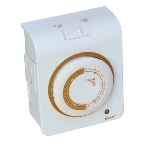 Woods 13-Amps 125-volt 1-Outlet Plug-in Outdoor Lighting Timer in the  Lighting Timers department at