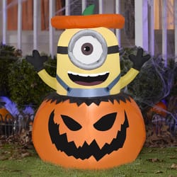 Gemmy Minion Stuart in Jack-O'-Lantern Inflatable