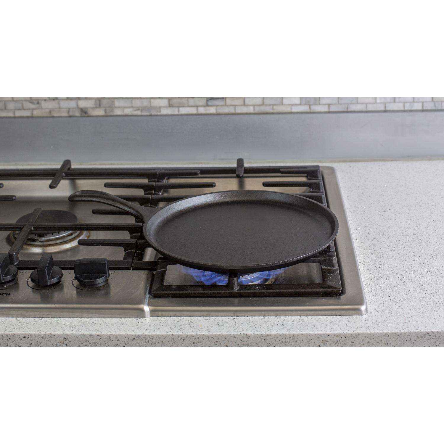 DASH 4 Mini (Leaf) Maker Round Griddle for Individual Pancakes