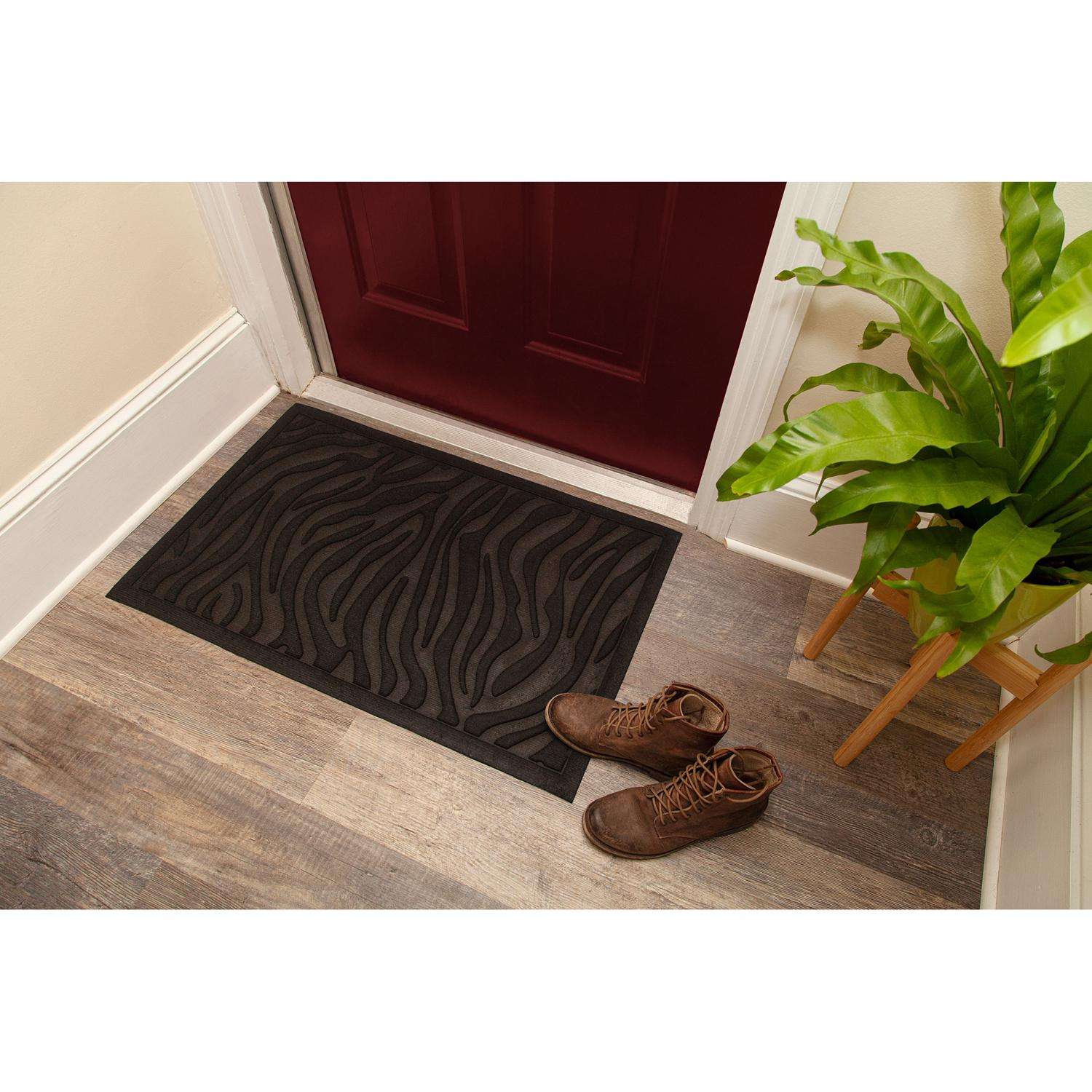 Recycled Heavy Duty Outdoor Rubber Tire Doormat 27 x 16 in