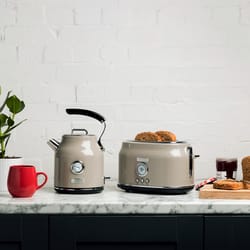 Haden Dorset Beige Retro Stainless Steel 1.7 L Electric Tea Kettle