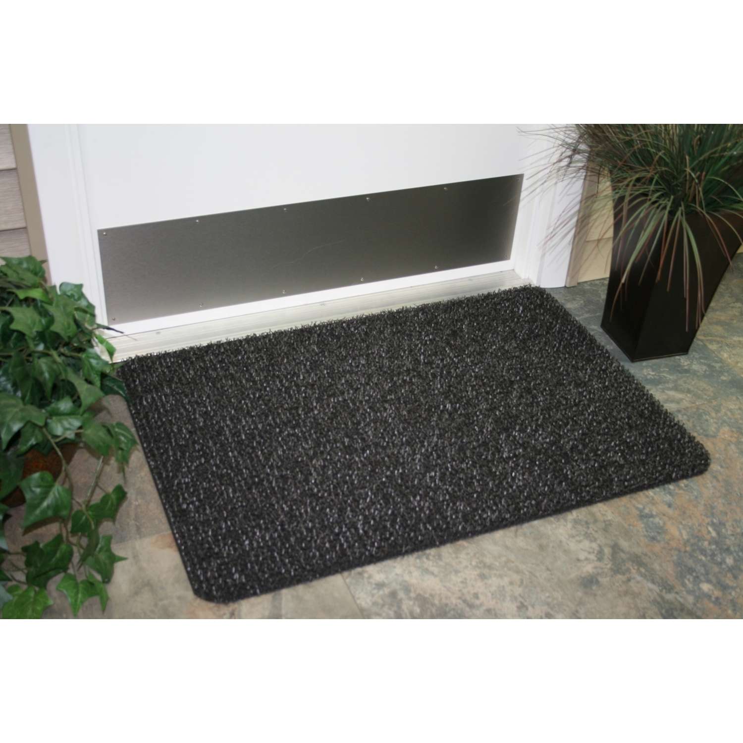 Make an AstroTurf Doormat to Keep the Dirt Out - A Crafty Mix