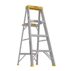 Werner 4 ft. H Aluminum Step Ladder Type I 250 lb. capacity