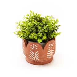 Matr Boomie Vasanta 4 in. H X 5 in. W X 5 in. D Terracotta Petals Planter Box Terracotta