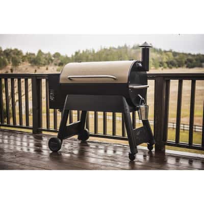 Traeger  Pro Series 34  Wood Pellet  Grill  Bronze 