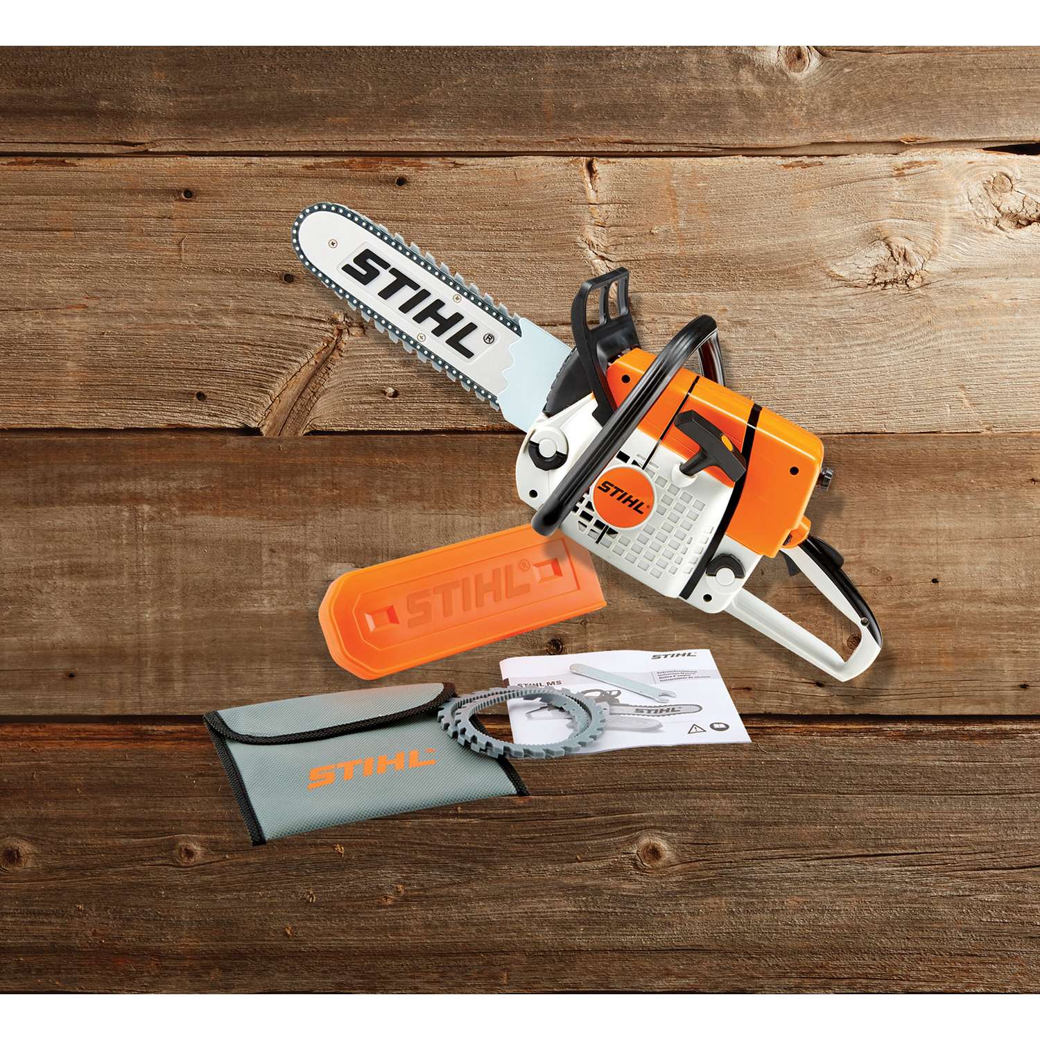 STIHL Battery Operated Chainsaw with Sound Kids Toy : : Toys