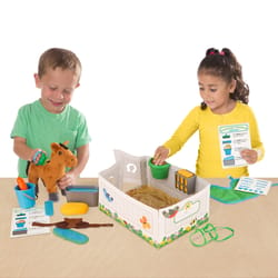 Melissa & Doug yyy Horse Care Play Set 23 pc