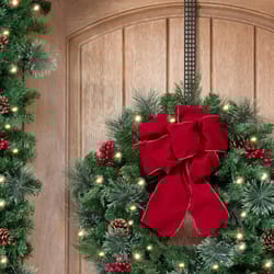 Haute Decor Hook and Lattice Wreath Hanger 1 pk