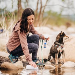 Highwave AutoDogMug Clear Plastic 20 oz Portable Watering Bottle/Bowl For Dogs