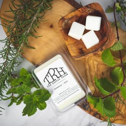 The Rustic House White Mint/Rosemary Scent Wax Melts 2.45 oz