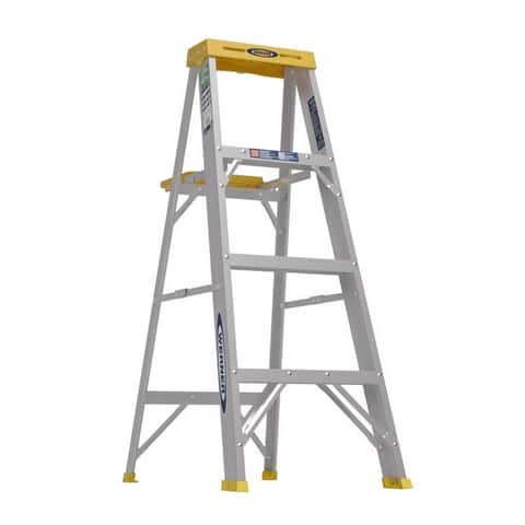 Werner 4 ft. H Aluminum Step Ladder Type II 225 lb. capacity Werner 4 ft. H Aluminum Step Ladder Type II 225 lb. capacity