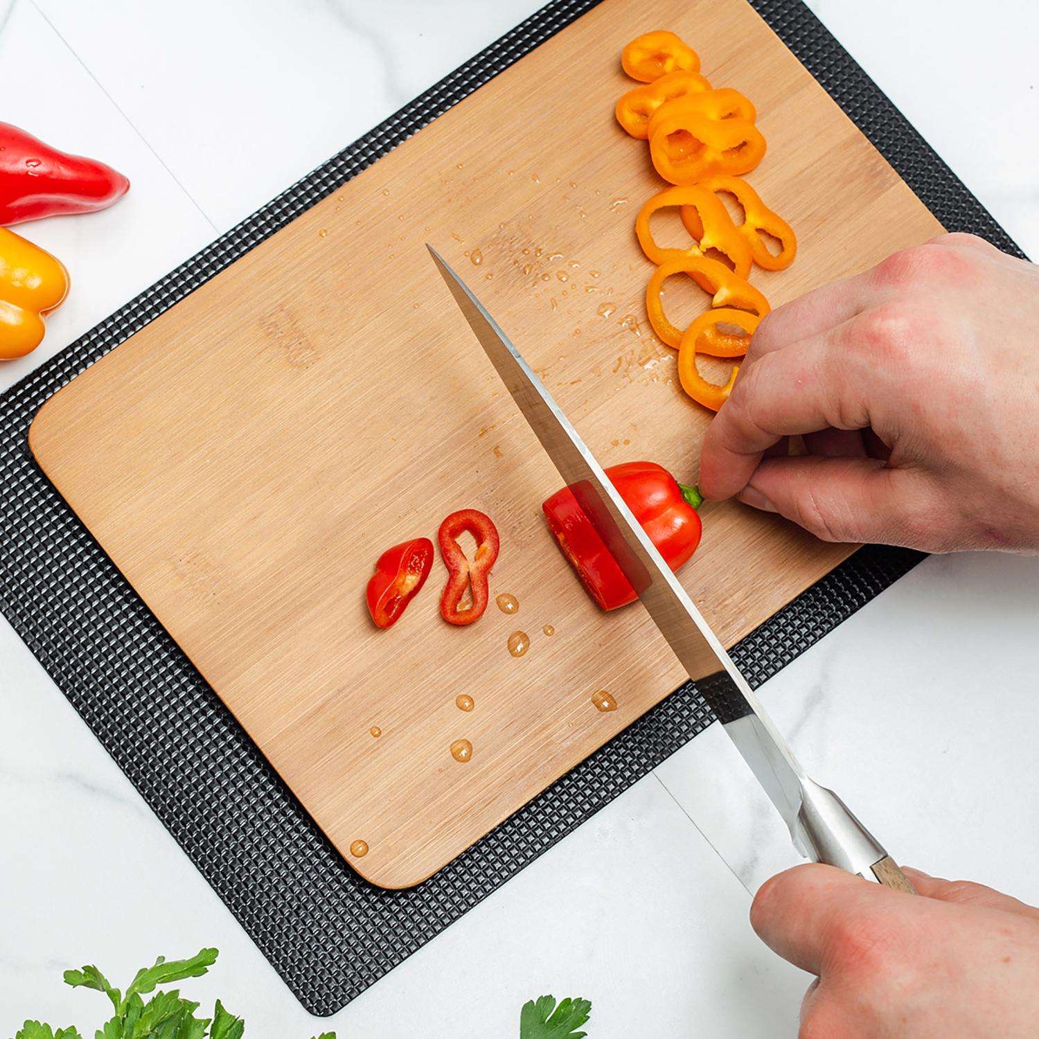 Non Slip Chef's Gription Pad by CatTongue Grips – Secure, Anti Slip Mat for  the Perfect Non Slip Grip for Chefs and Home Cooks, Grip Mat for Cutting