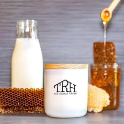 The Rustic House White Honey/Milk Scent Candle 8 oz