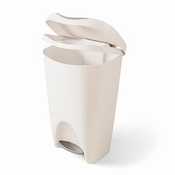 Umbra Brim Step 13 gal Sand Polypropylene Trash Can