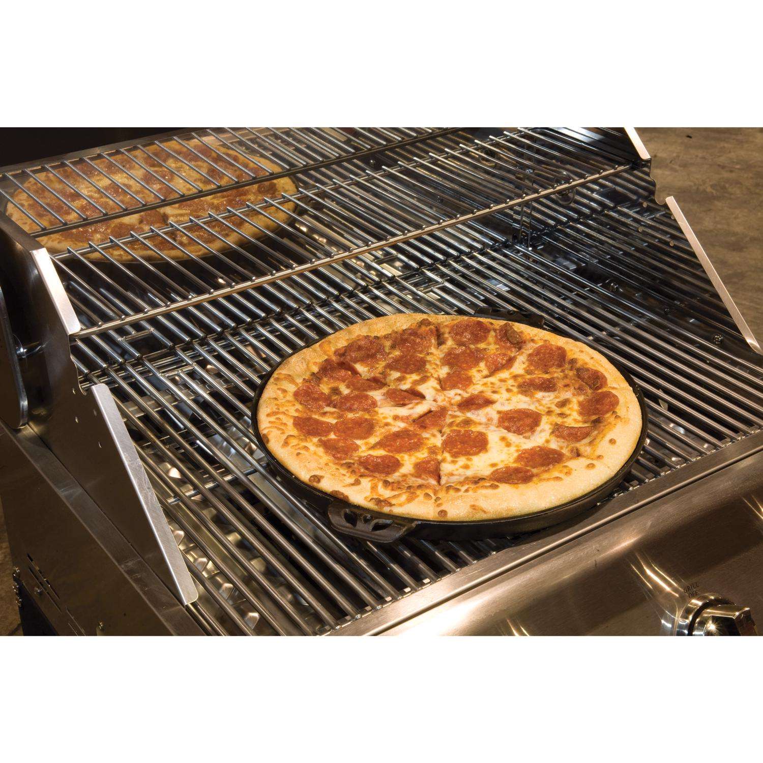 Max K 14-Inch Pizza Pan with Handles - Preseasoned Cast Iron Cooking Pan  for Baking, Roasting, Frying - Black