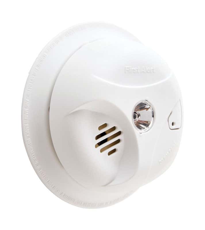 First Alert BatteryPowered Ionization Smoke Detector w/Escape Light