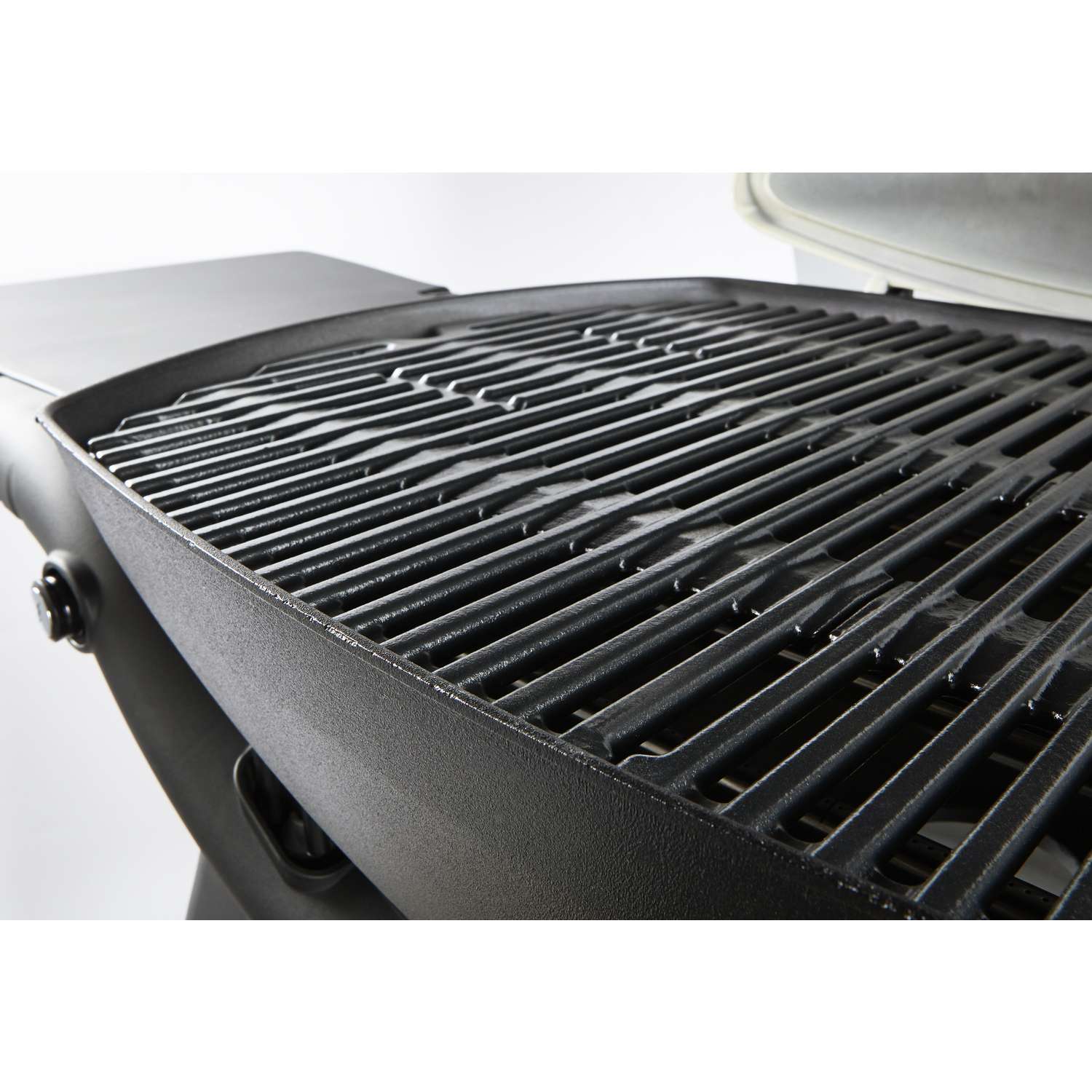 er Q1000 Liquid Propane Portable Grill Titanium 1 burners Ace Hardware