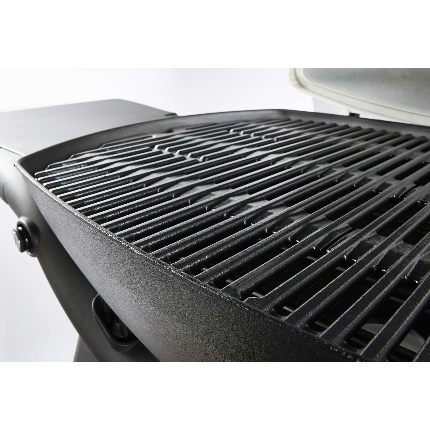 Weber Q1000 Liquid Propane Portable Grill Titanium 1 burners - Ace Hardware