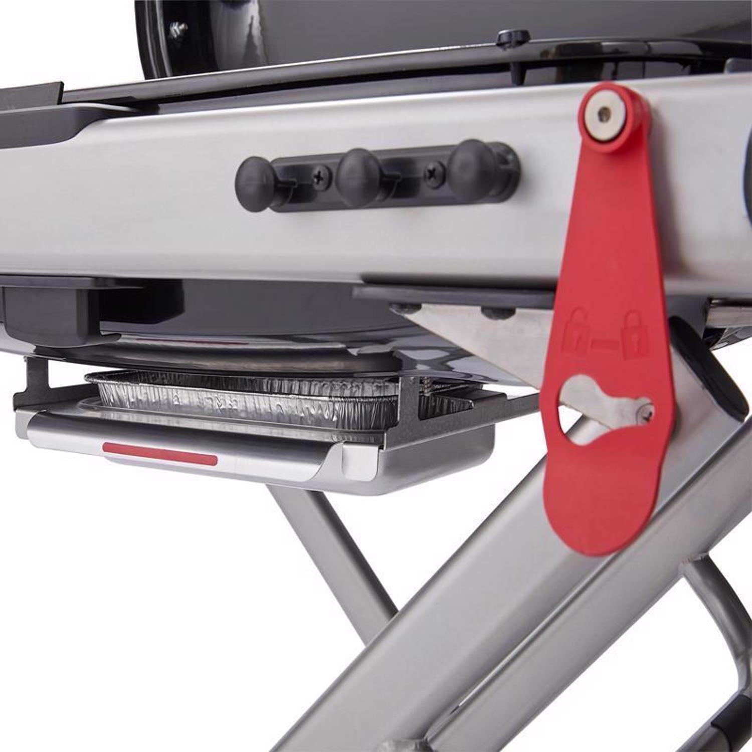 Weber Traveler 9010001 1 Burner Liquid Propane Portable Grill Black