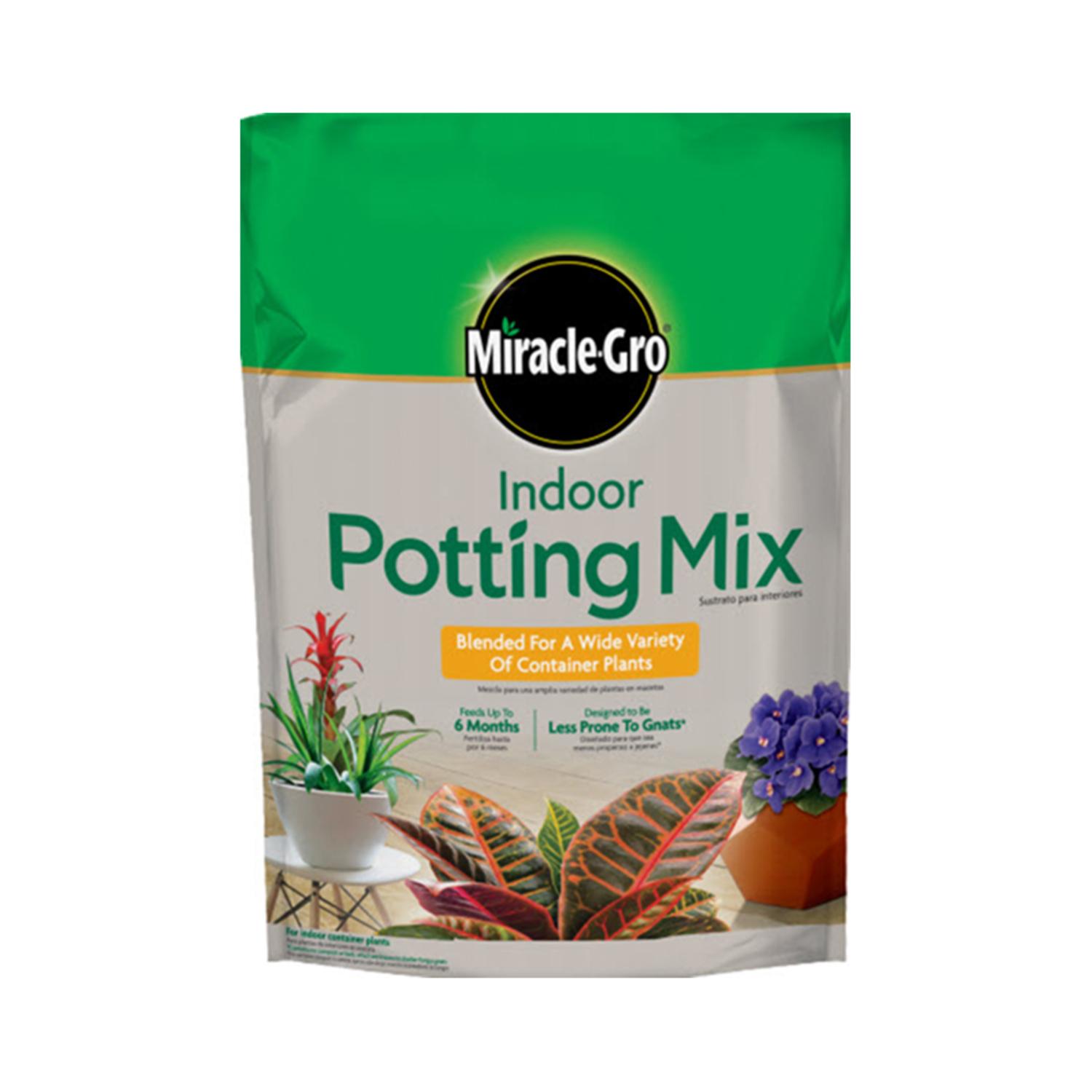 Miracle-Gro Indoor Potting Mix 6 qt., Grows beautiful Houseplants