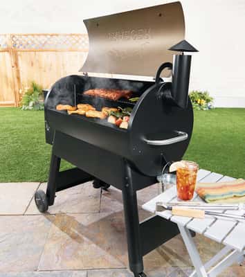 Traeger  Pro Series 34  Wood Pellet  Grill  Bronze 