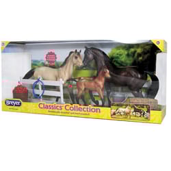 Breyer Classics Toy Sport Horse Family