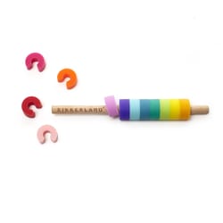 Kikkerland Design Assorted Silicone Rainbow Glass Markers