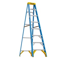 Werner 8 ft. H Fiberglass Step Ladder Type I 250 lb. capacity