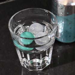 Kikkerland Green ABS Plastic Reusable Ice Cubes