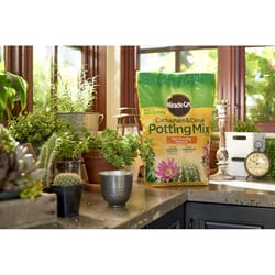 Miracle-Gro Cacti, Citrus and Palm Potting Mix 8 qt