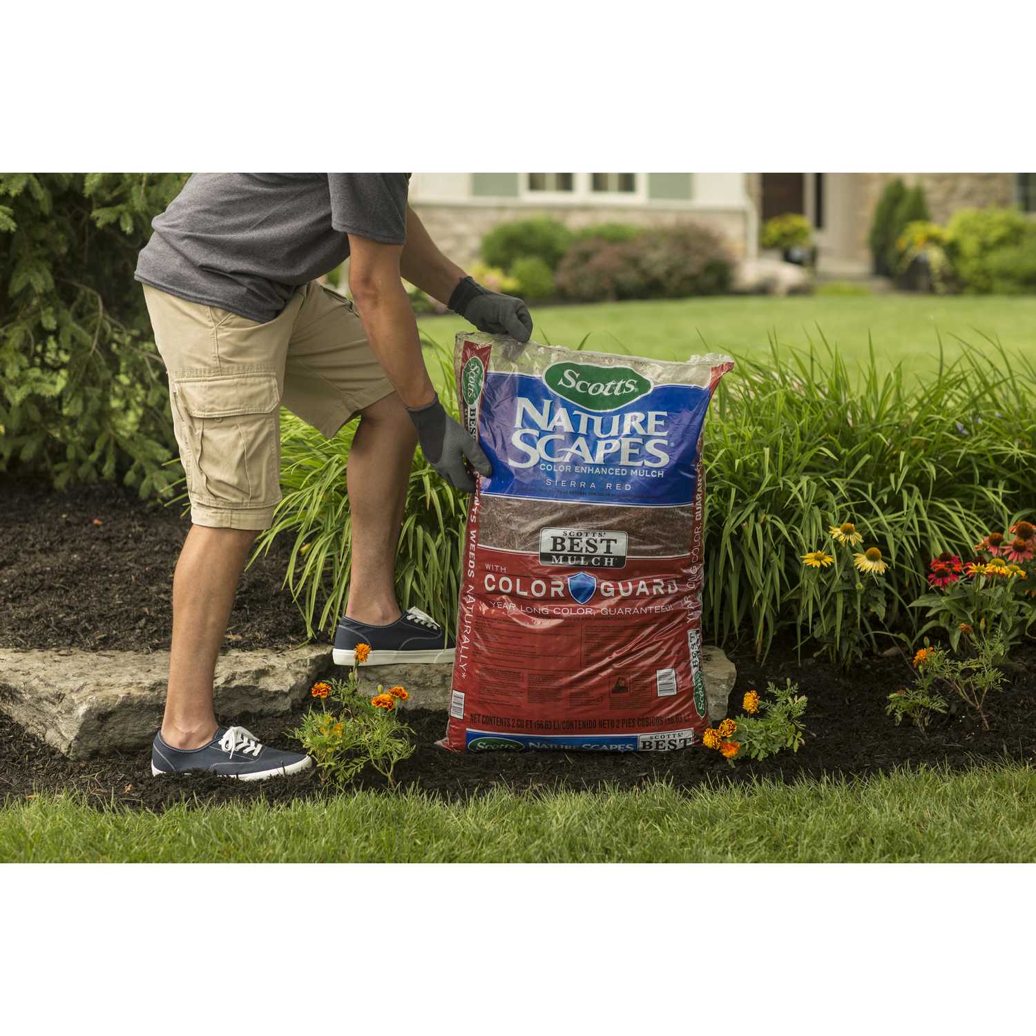 Scotts Nature Scapes Sierra Red Bark ColorEnhanced Mulch 2 cu. ft. 12 sq. ft. Ace Hardware