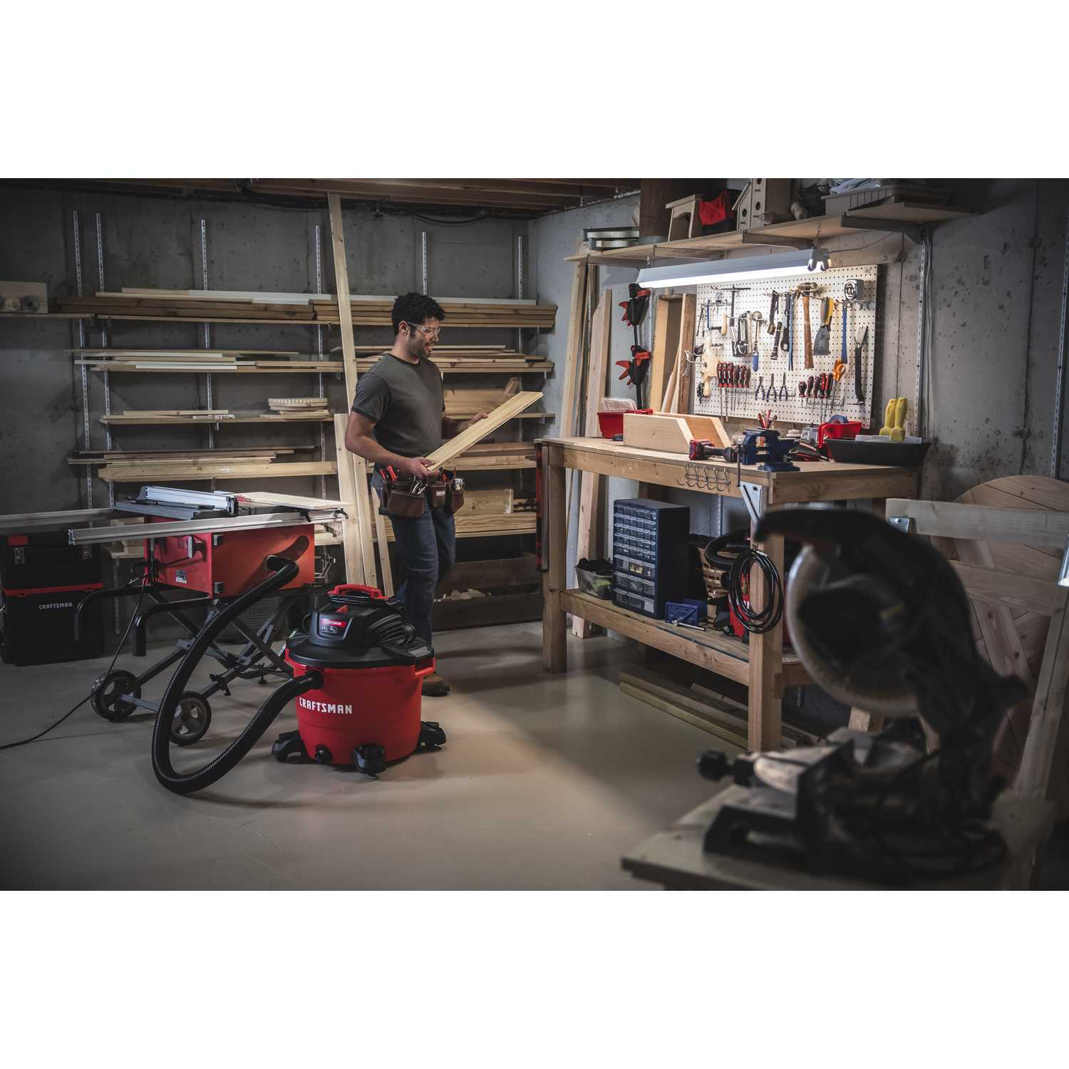 Craftsman 16 gal. Corded Wet/Dry Vacuum 12 amps 120 volt 6.5 hp Red 27