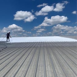AMES Maximum Stretch Bright White Acrylic Elastomeric Roof Coating