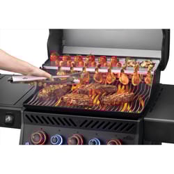 Napoleon Phantom Rogue PRO-S 425 3 Burner Liquid Propane Grill Black