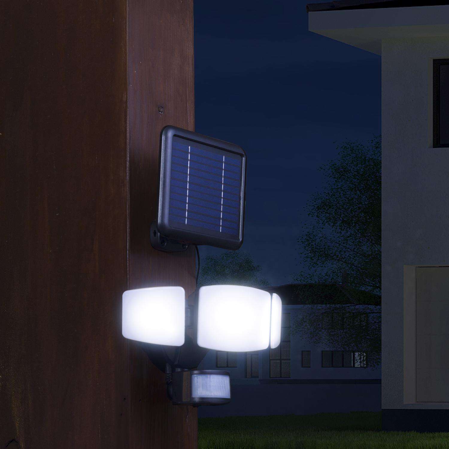 Glitzhome Dusk to Dawn Solar Powered LED White Security Floodlight