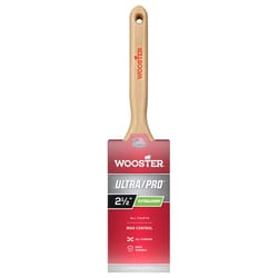 Wooster Ultra/Pro 2-1/2 in. Flat Paint Brush