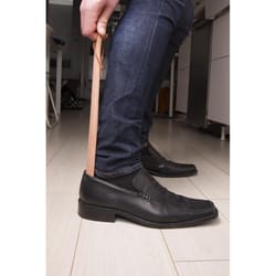Kikkerland Ceder Shoe Horn Wood 1 pk