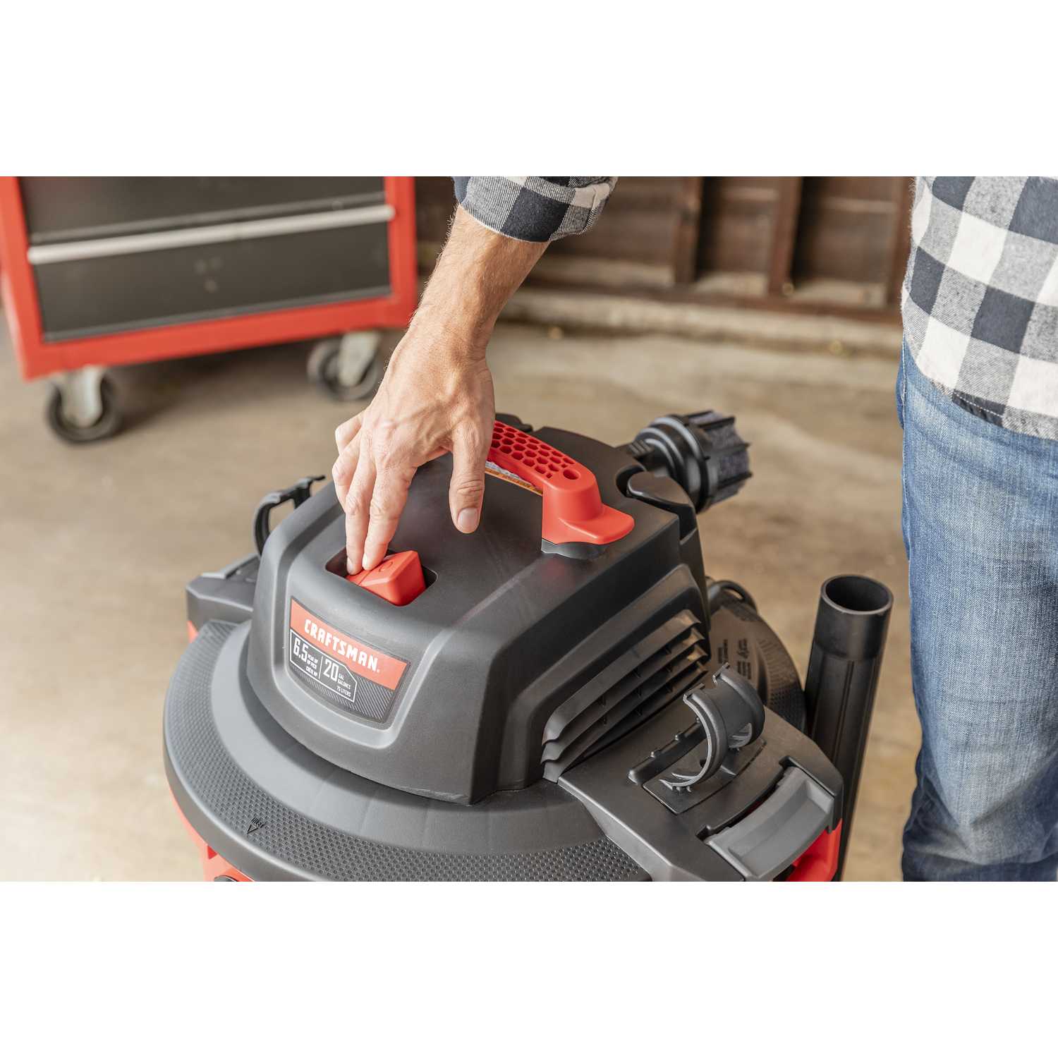 Craftsman 20 gal. Corded Wet/Dry Vacuum 12 amps 120 volt 6.5 hp Red 30