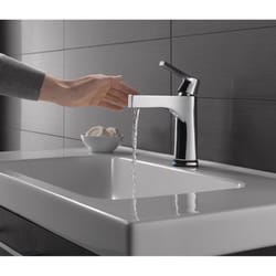 Delta Zura Chrome Contemporary Single-Hole Bathroom Sink Faucet 4 in.