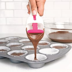 Tovolo Fuchsia/White Plastic Cupcake Scoop