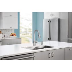 Moen Arlo One Handle Stainless Steel Motion Sensing Pull-Down Kitchen Faucet