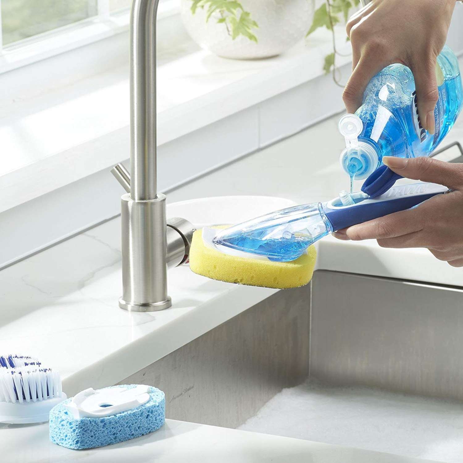 Libman Soap Dispensing Glass & Dish Wand w/Scrub-brush & 2 Sponge Refills