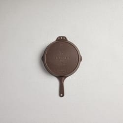 Smithey Cast Iron Skillet 10 in. Brown